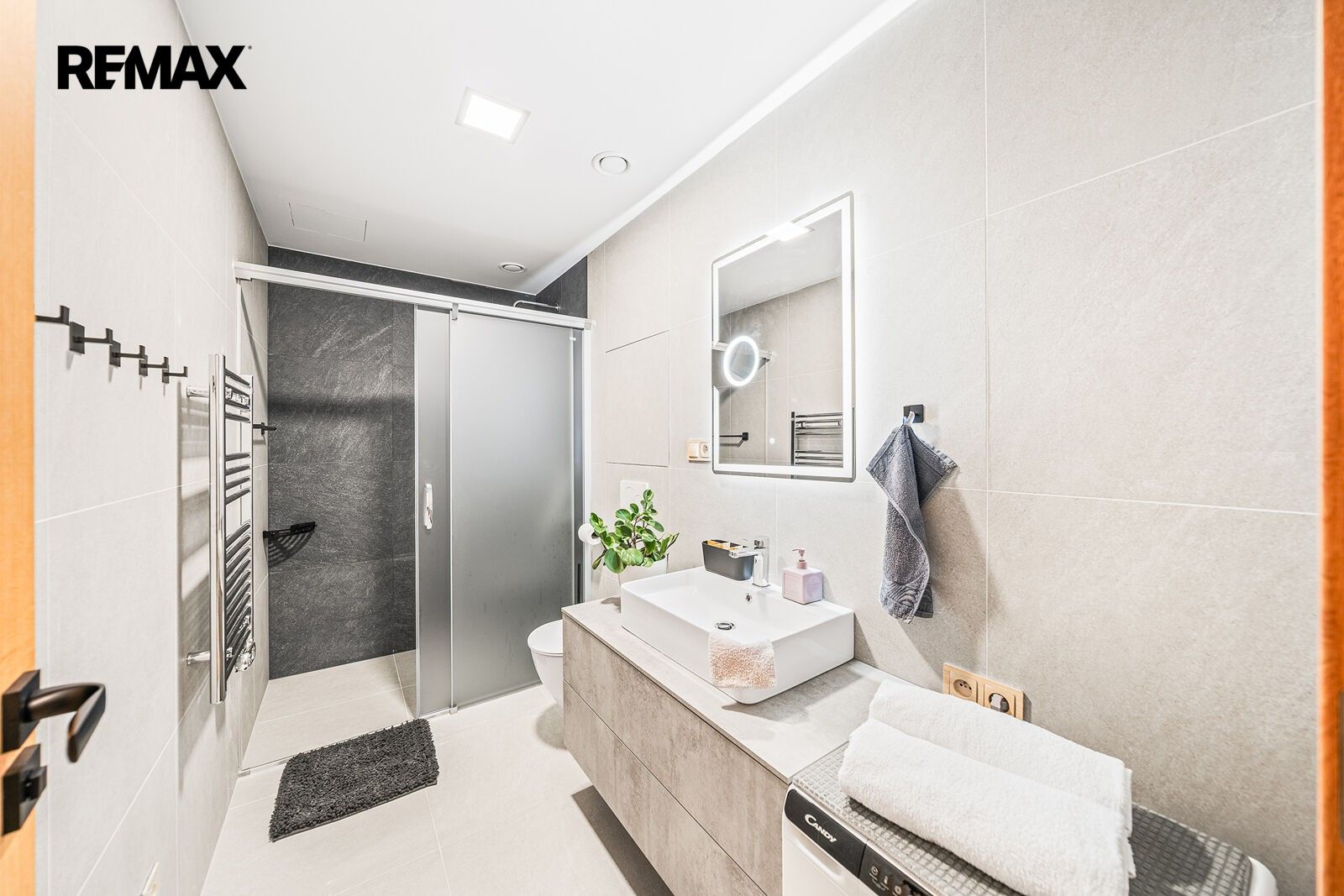 Pronájem bytu 2+kk 43 m² - foto 6