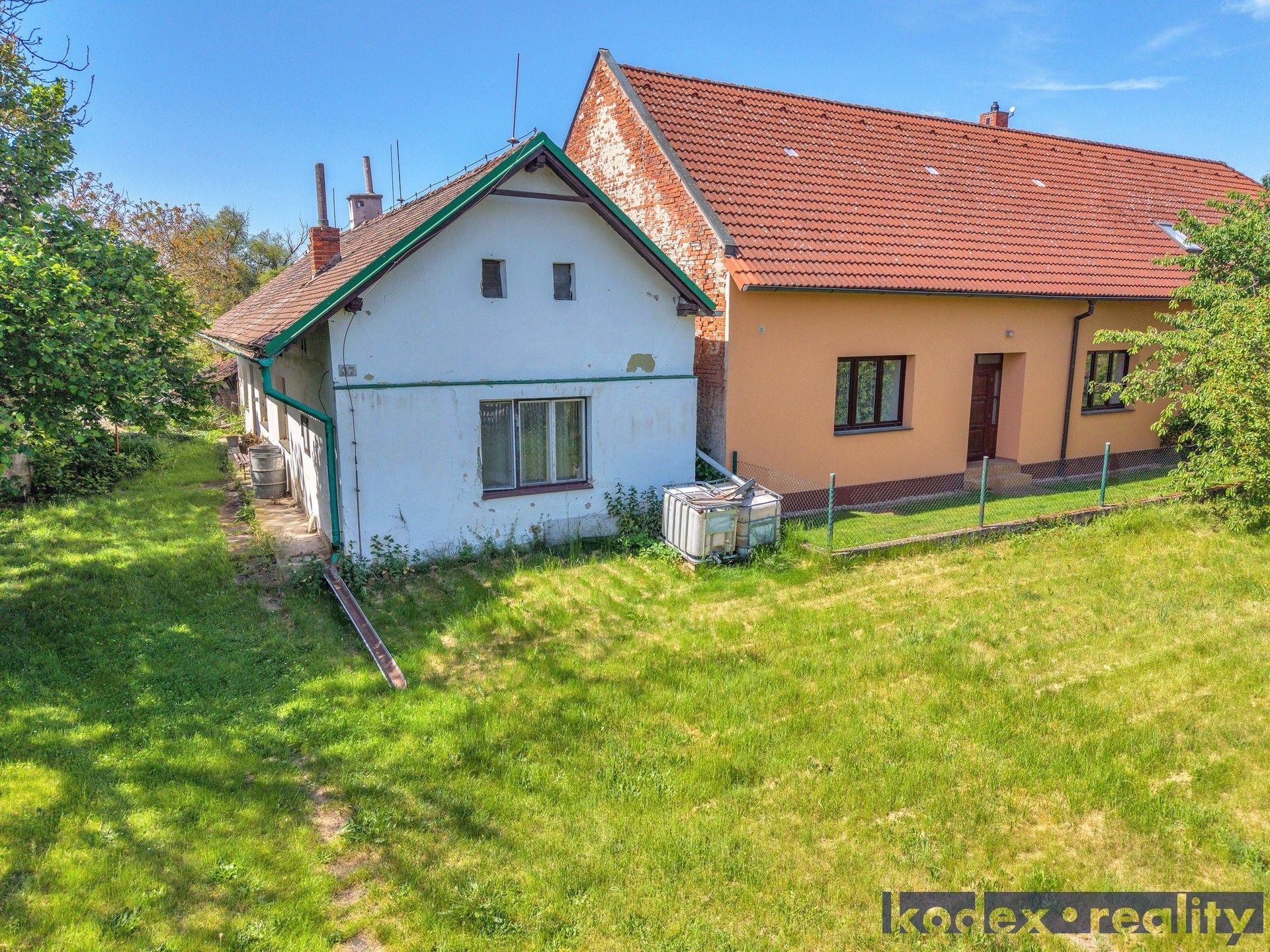 Prodej domu 100 m² - foto 2