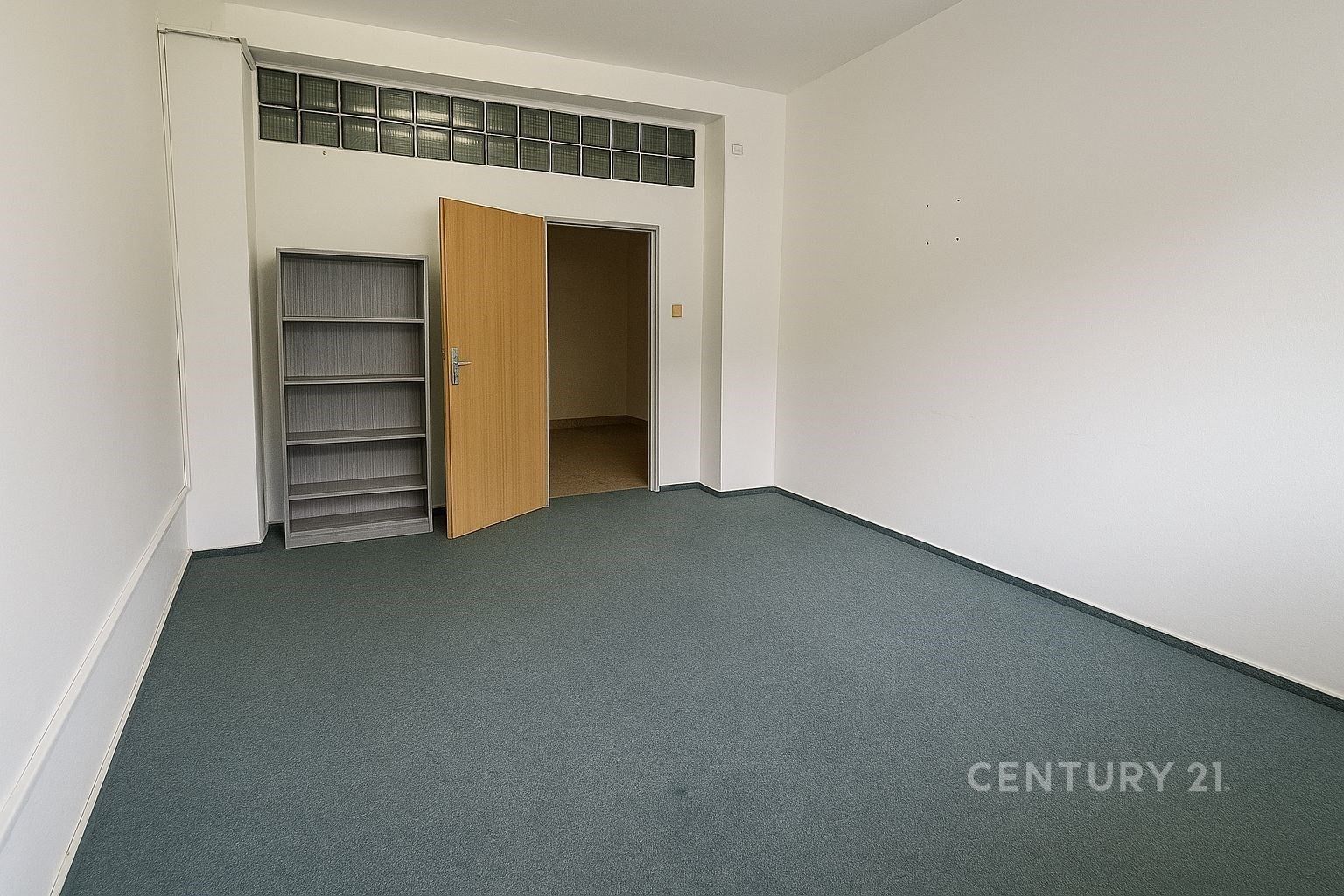Pronájem komerčního prostoru 18 m² - foto 2
