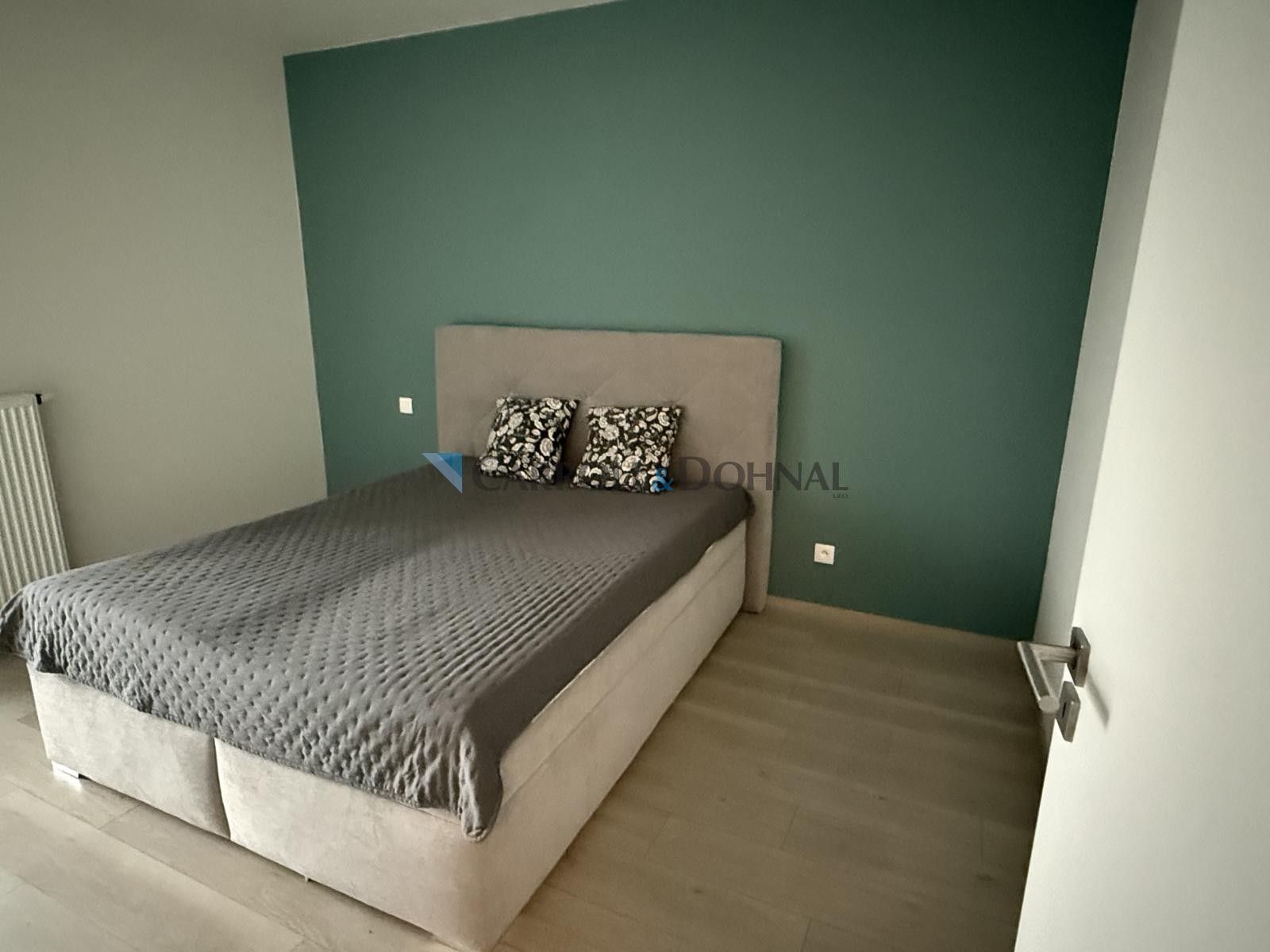 Pronájem bytu 4+kk 112 m² - foto 8