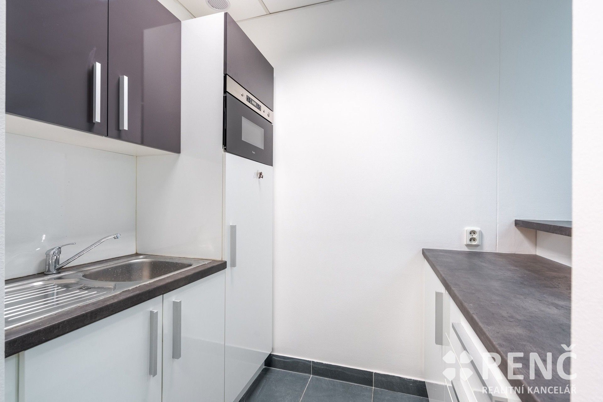 Prodej komerčního prostoru 70 m² - foto 10