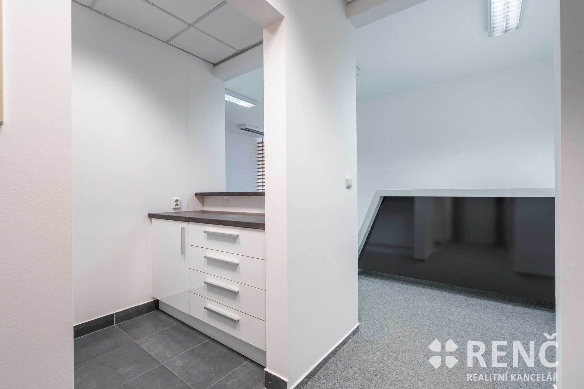 Prodej komerčního prostoru 70 m² - foto 9