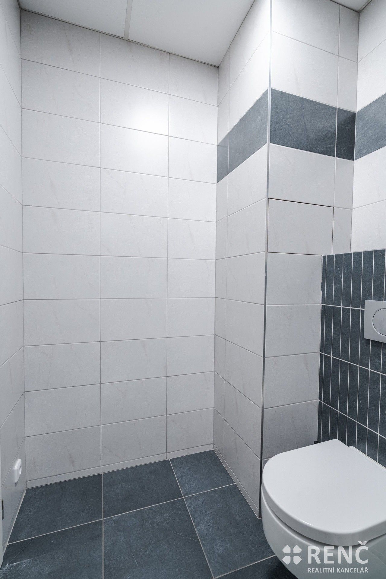 Prodej komerčního prostoru 70 m² - foto 18