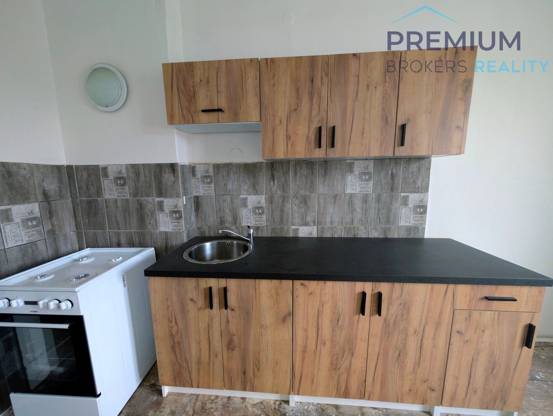 Pronájem bytu 1+1 40 m² - foto 1