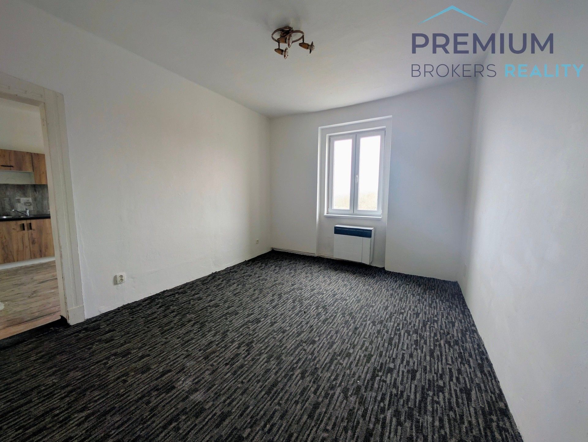 Pronájem bytu 1+1 40 m² - foto 2