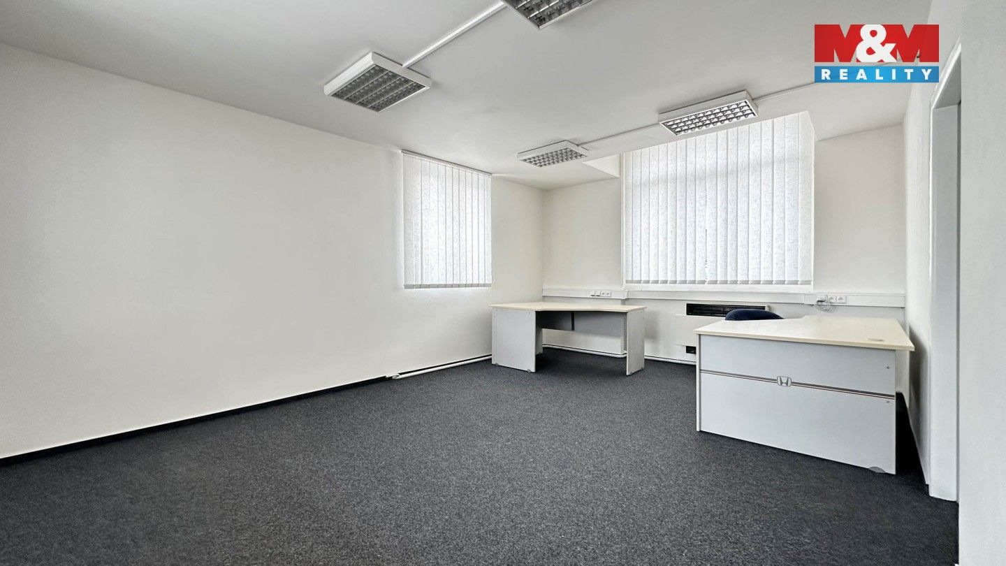 Pronájem komerčního prostoru 57 m² - foto 1