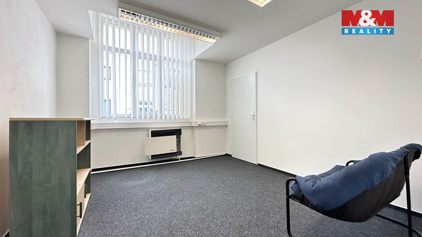 Pronájem komerčního prostoru 57 m² - foto 2