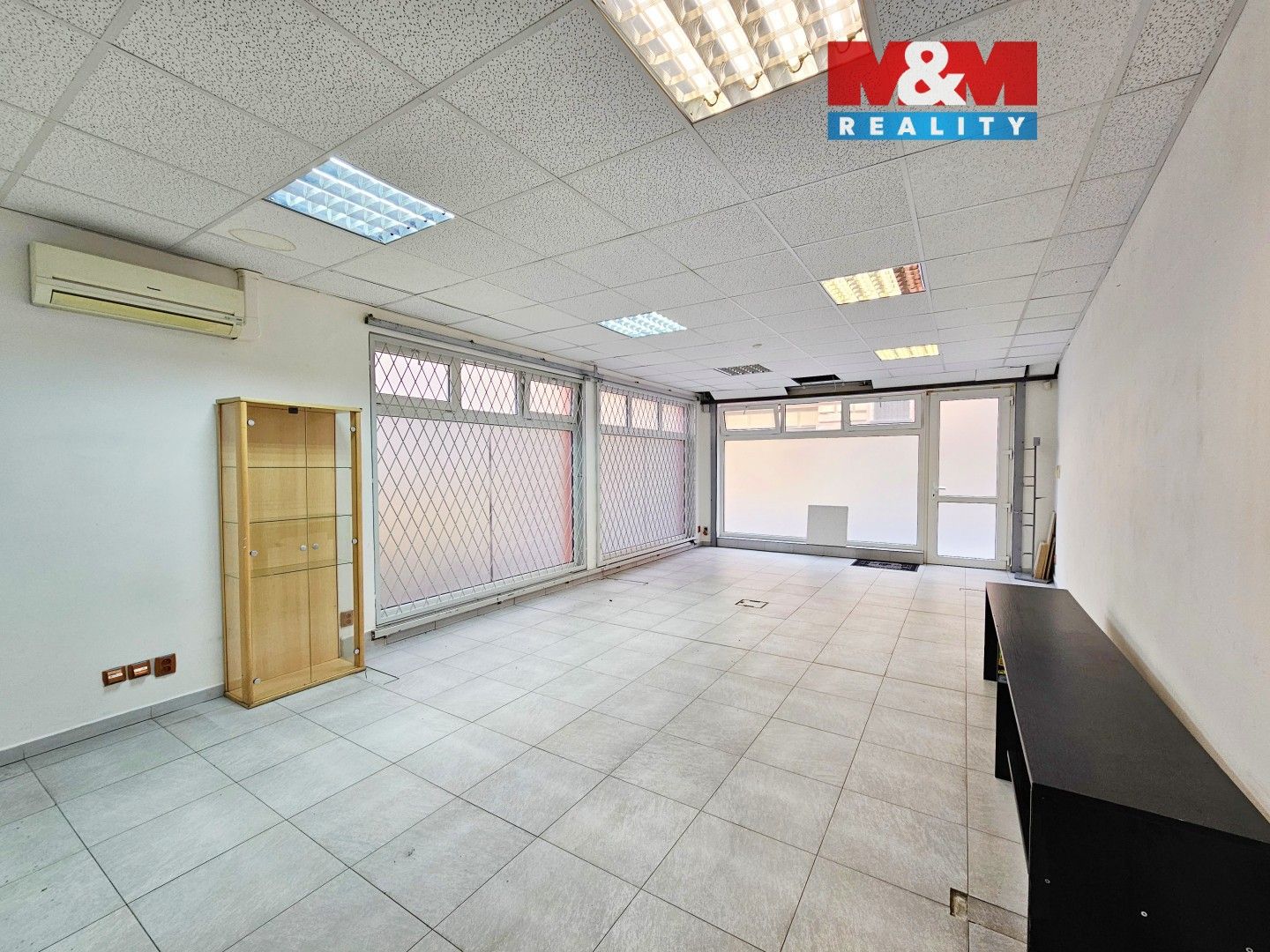 Pronájem komerčního prostoru 95 m² - foto 1