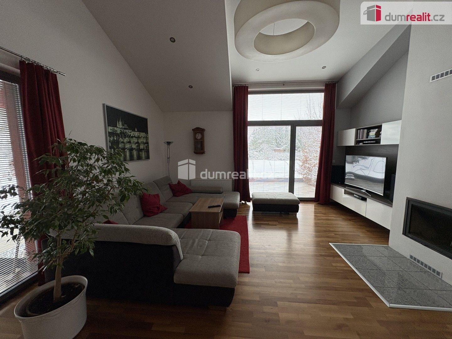 Prodej domu 208 m² - foto 1