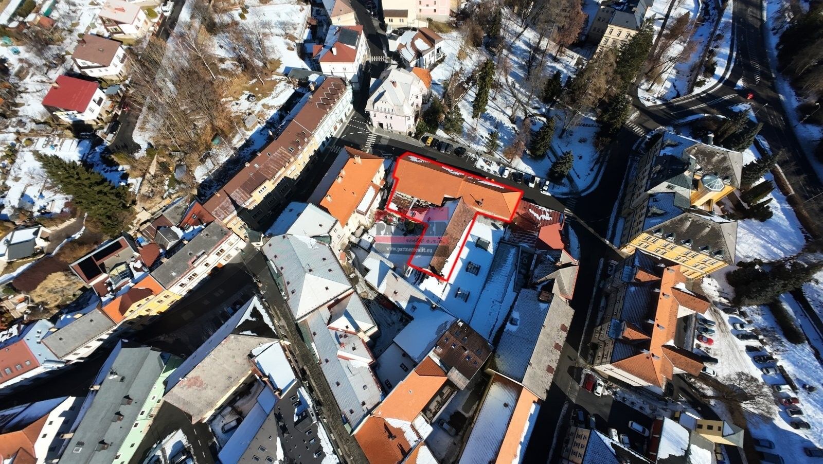 Prodej komerčního prostoru 920 m² - foto 3