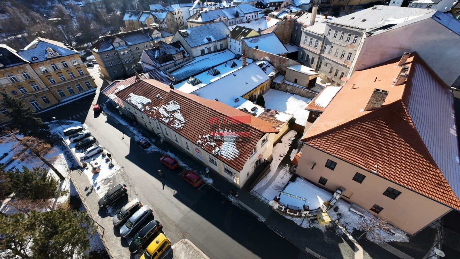 Prodej komerčního prostoru 920 m² - foto 4
