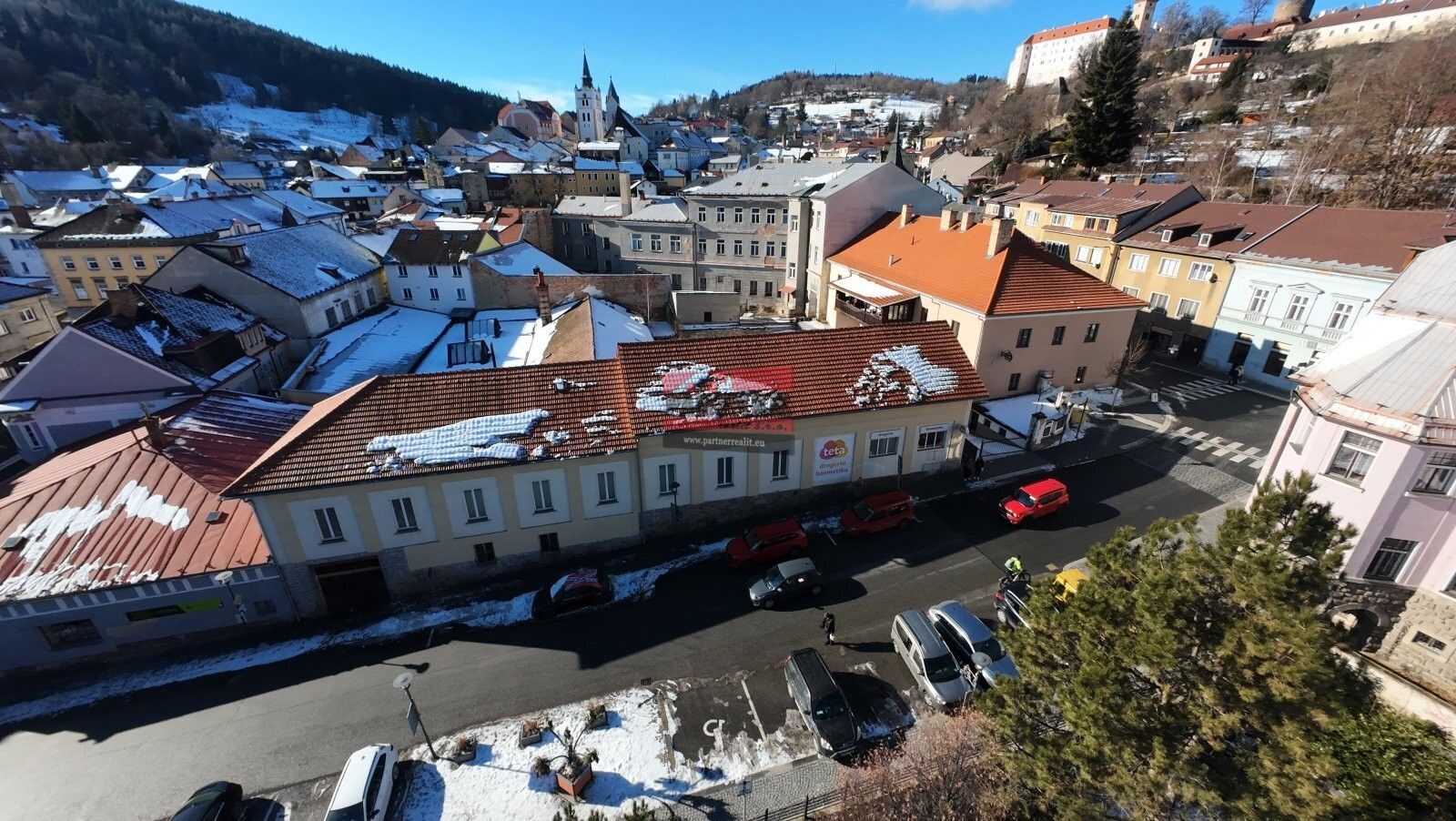 Prodej komerčního prostoru 920 m² - foto 2