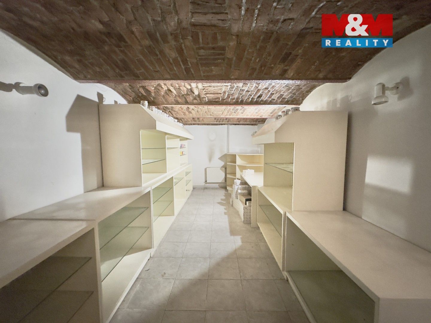 Prodej komerčního prostoru 500 m² - foto 14