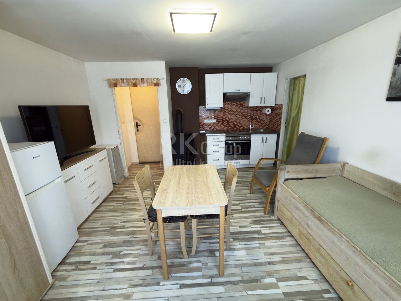 Prodej bytu 1+kk 27 m² - foto 4
