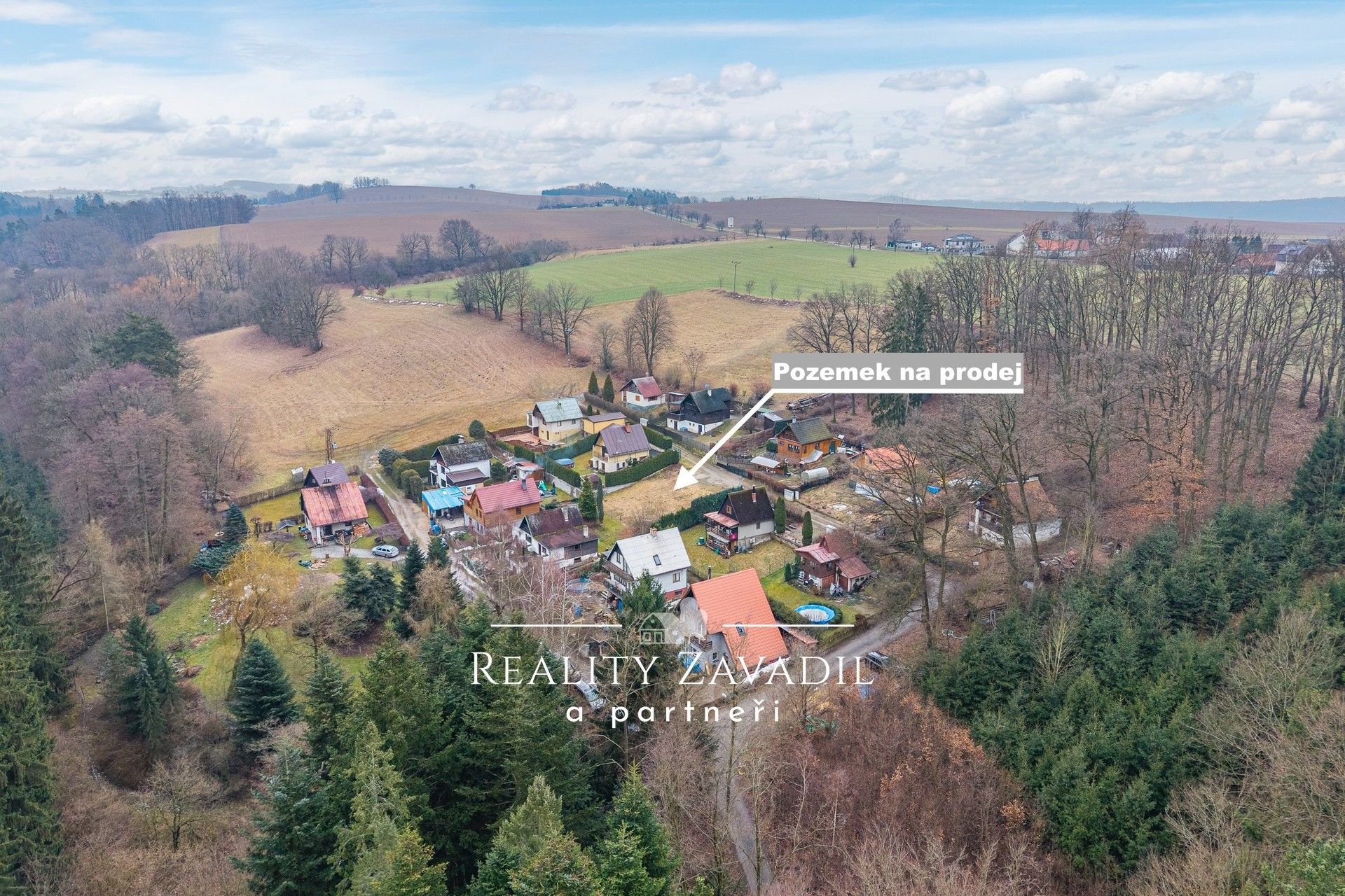 Prodej pozemku 388 m² - foto 1