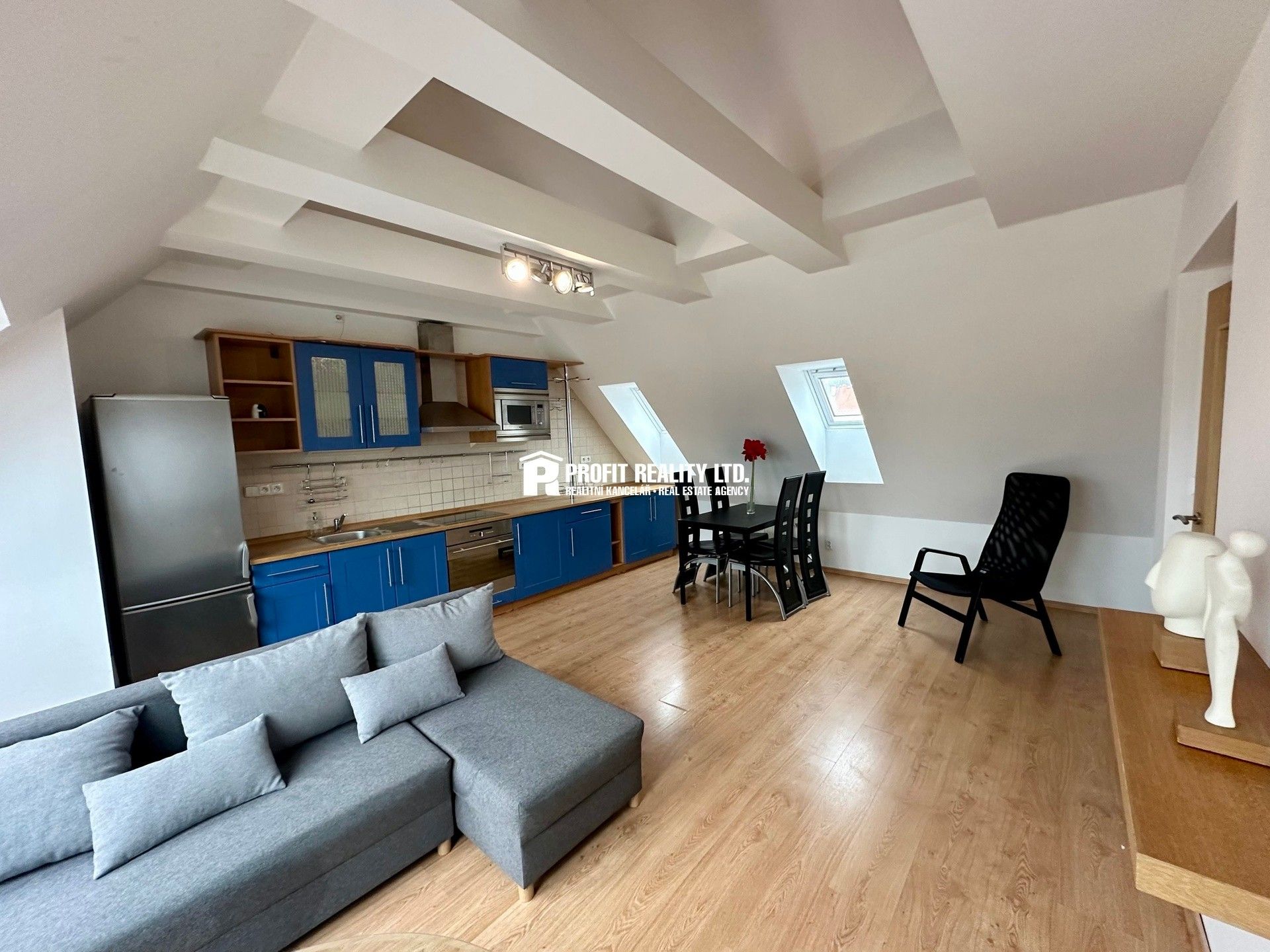Prodej bytu 2+kk 57 m² - foto 2