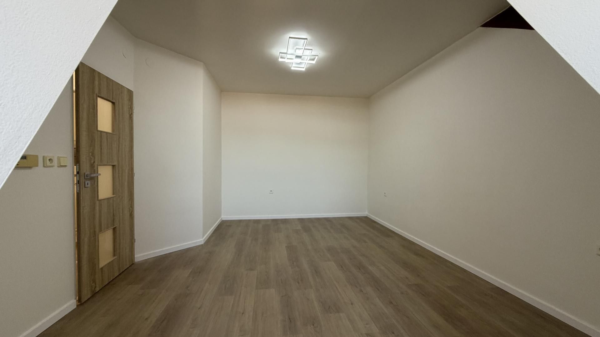 Prodej bytu 1+1 33 m² - foto 5