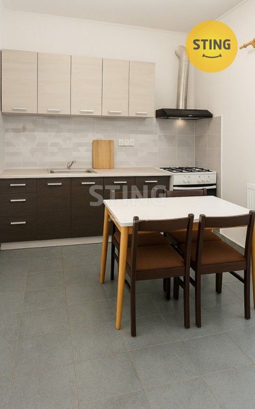 Pronájem bytu 2+1 64 m² - foto 4