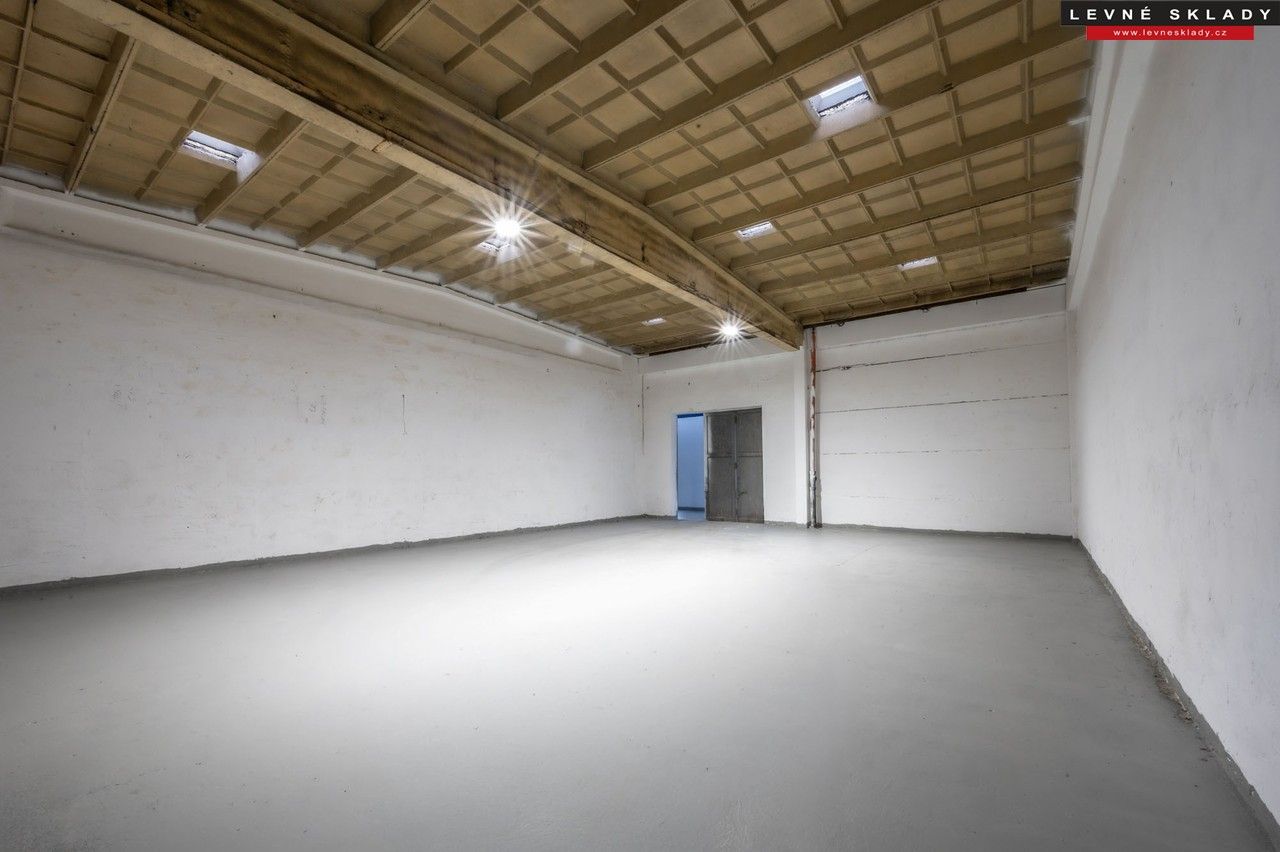 Pronájem komerčního prostoru 180 m² - foto 6