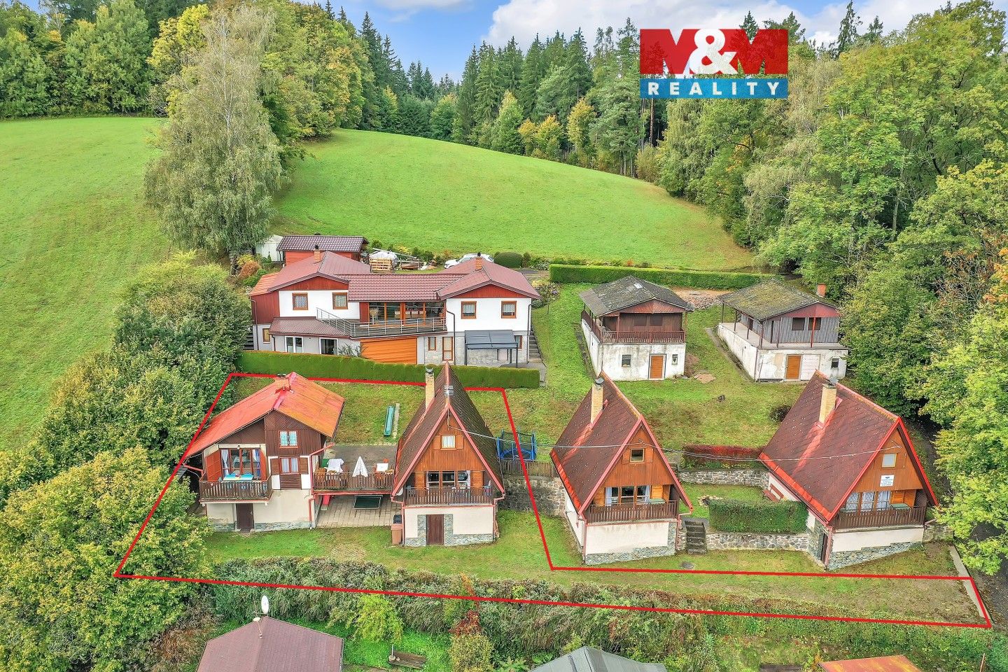 Prodej komerčního prostoru 181 m² - foto 1
