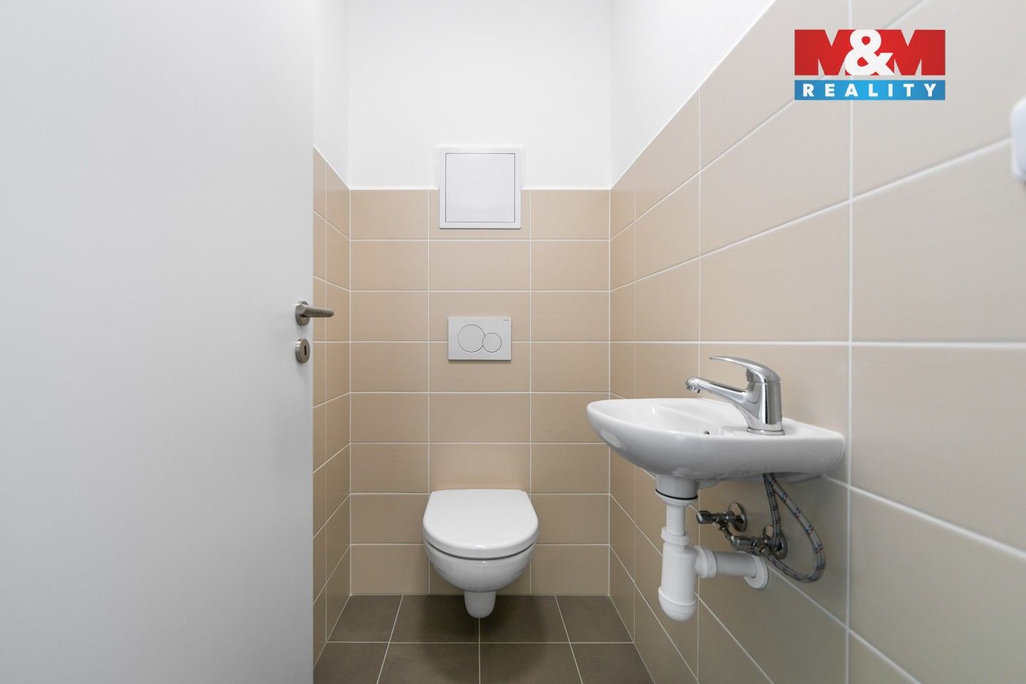 Pronájem bytu 2+kk 66 m² - foto 4