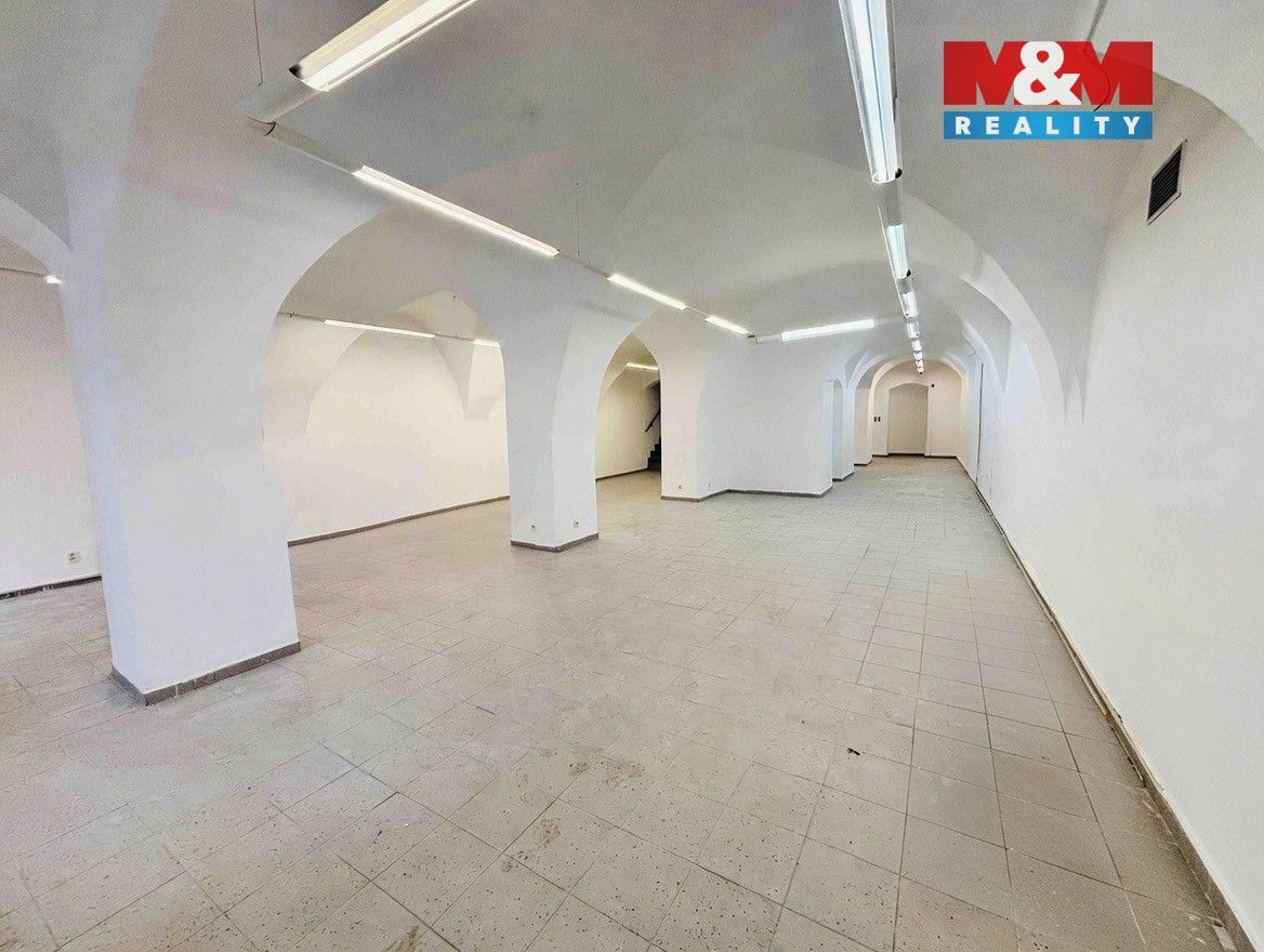 Pronájem komerčního prostoru 360 m² - foto 5