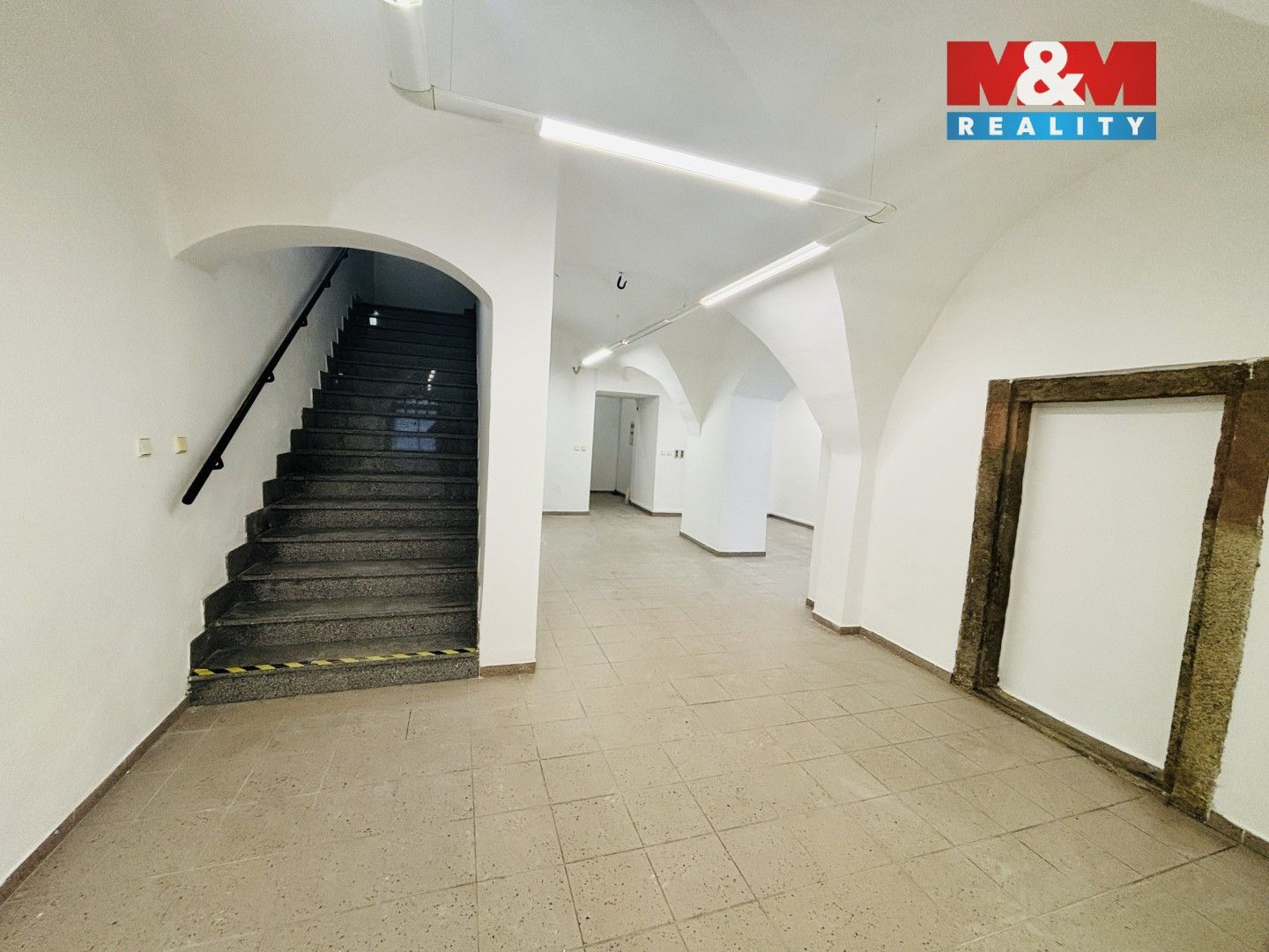 Pronájem komerčního prostoru 360 m² - foto 6