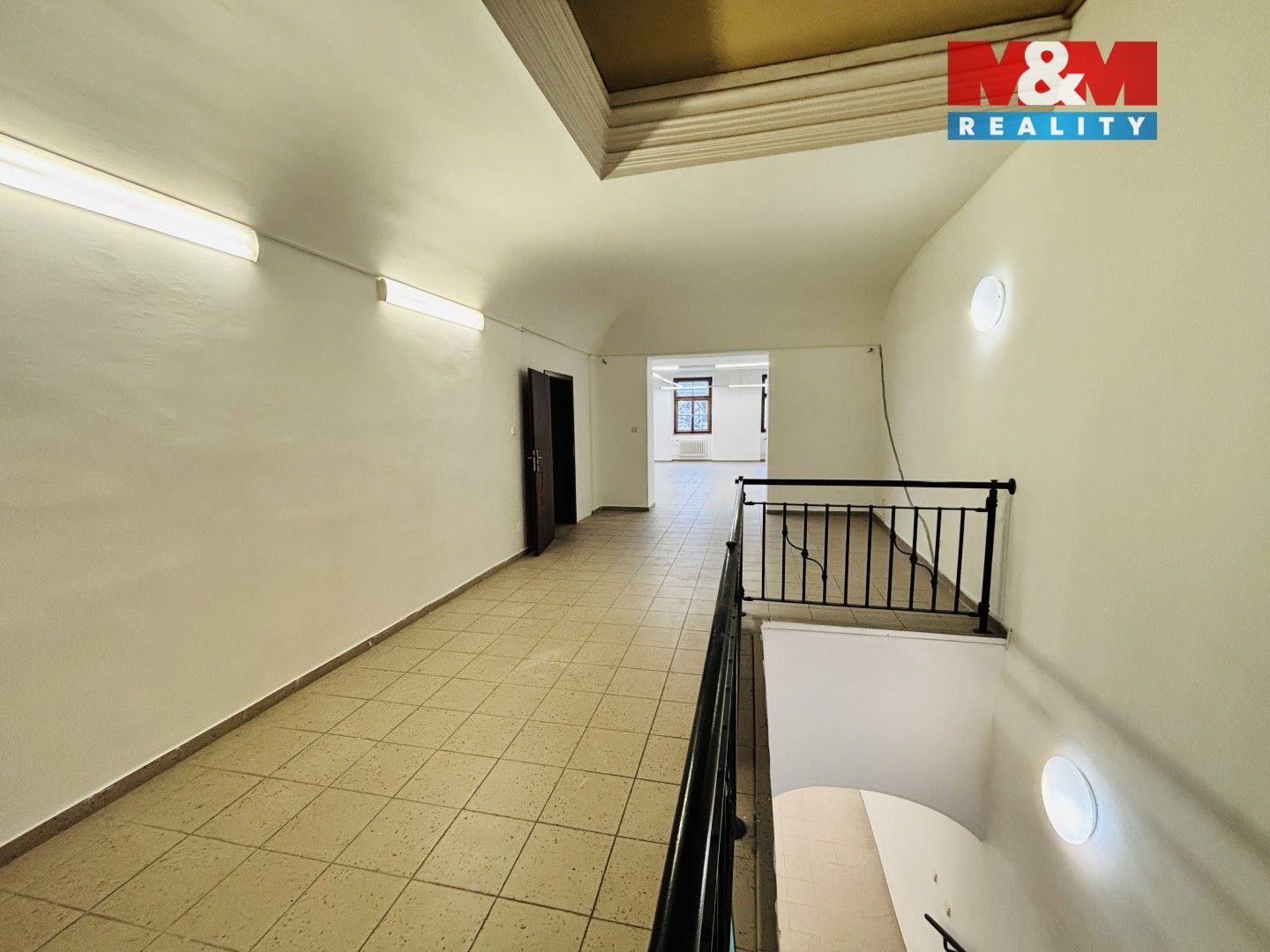 Pronájem komerčního prostoru 360 m² - foto 8