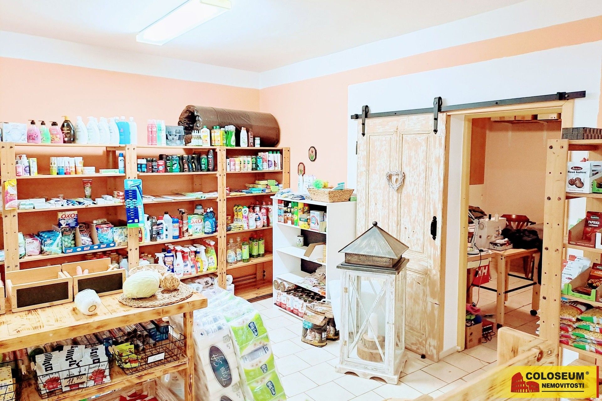 Pronájem komerčního prostoru 69 m² - foto 5