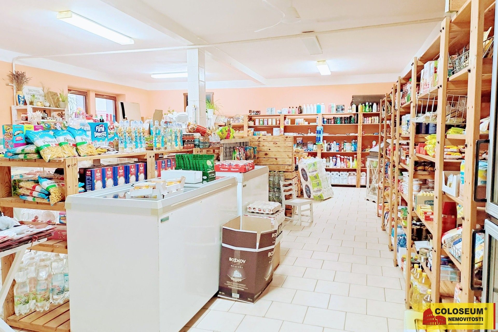 Pronájem komerčního prostoru 69 m² - foto 10