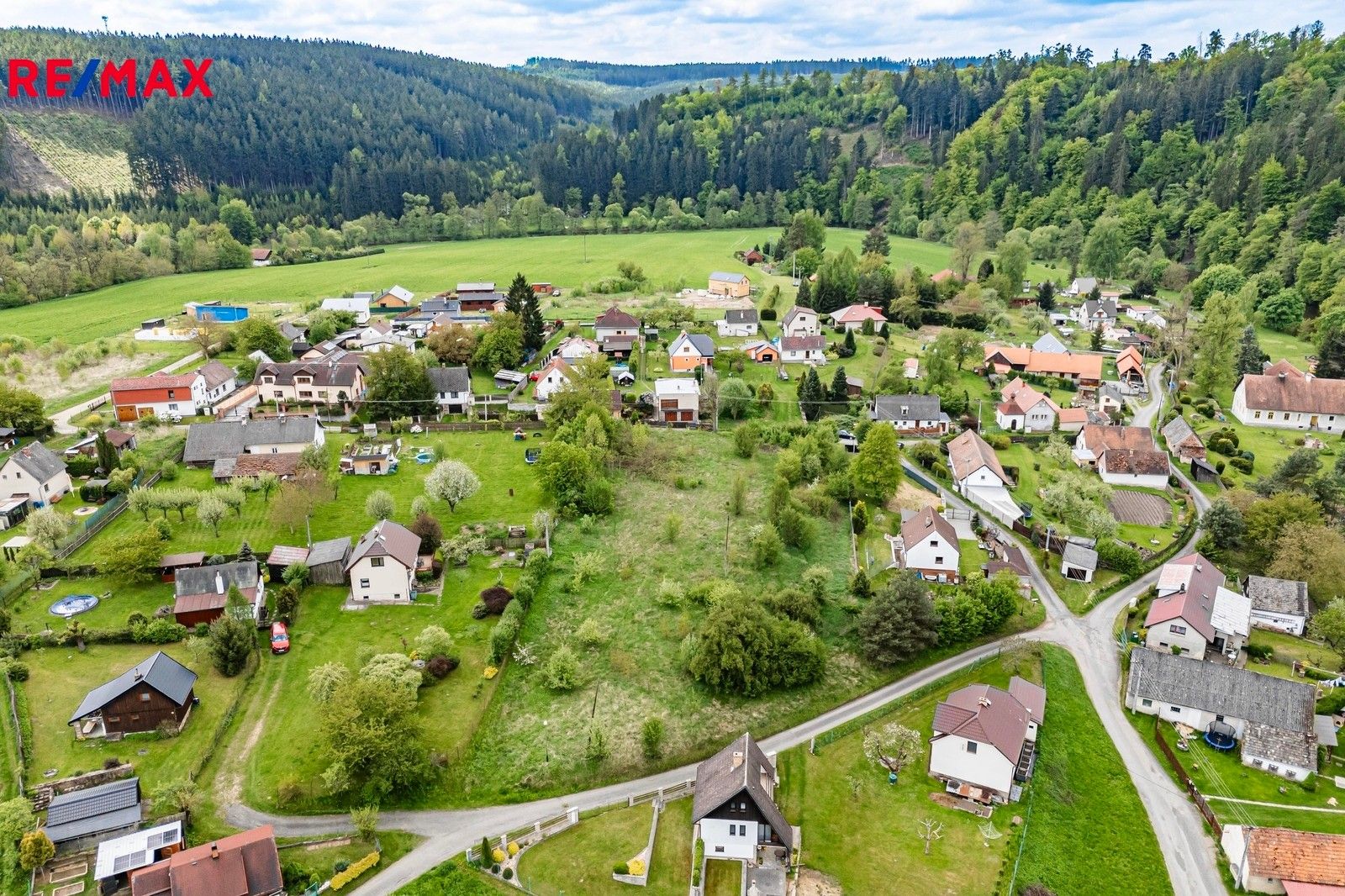 Prodej pozemku 800 m² - foto 5