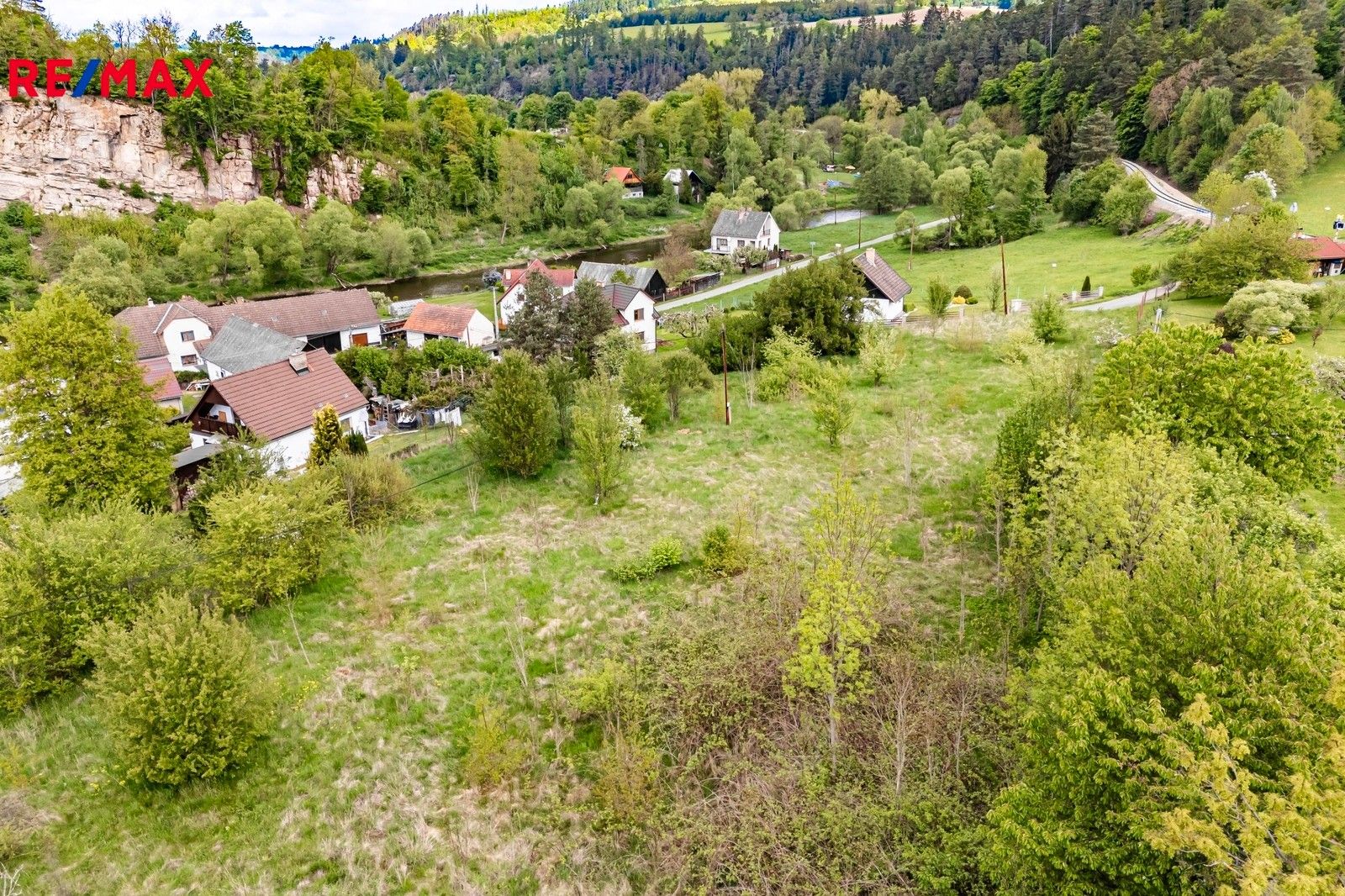 Prodej pozemku 800 m² - foto 7