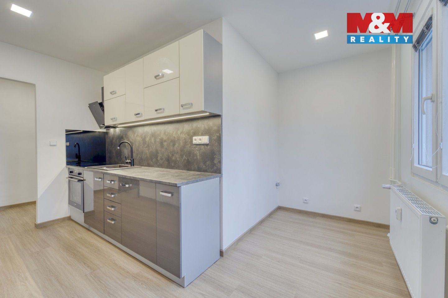 Pronájem bytu 2+1 57 m² - foto 9