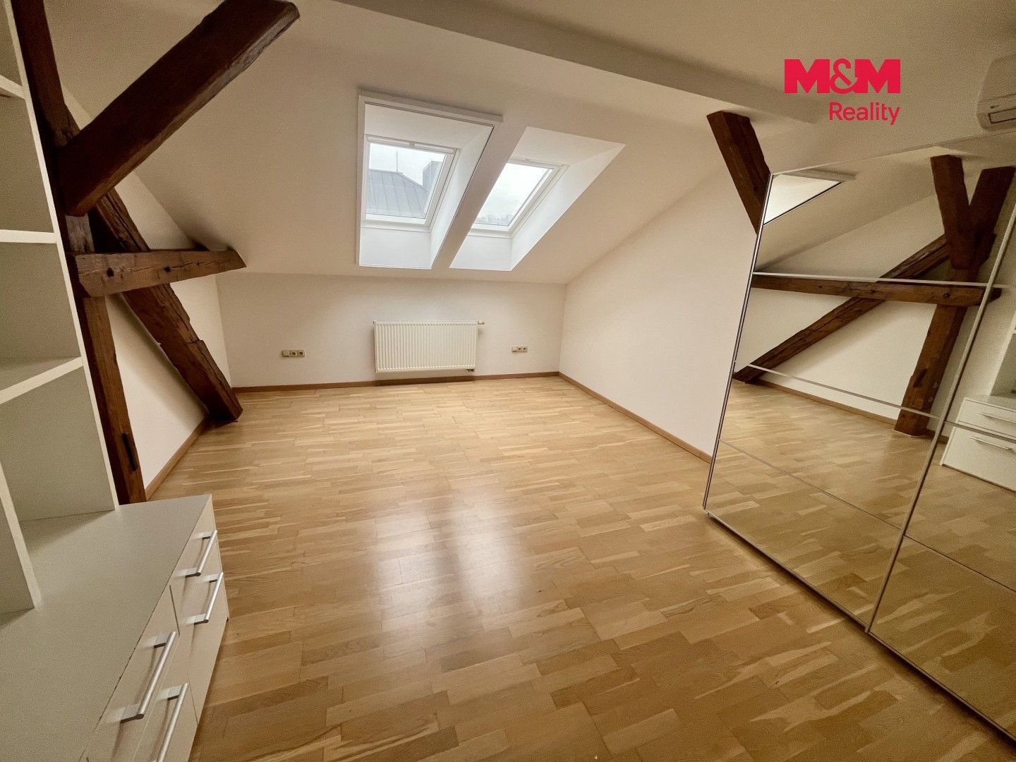 Pronájem bytu 3+1 123 m² - foto 3