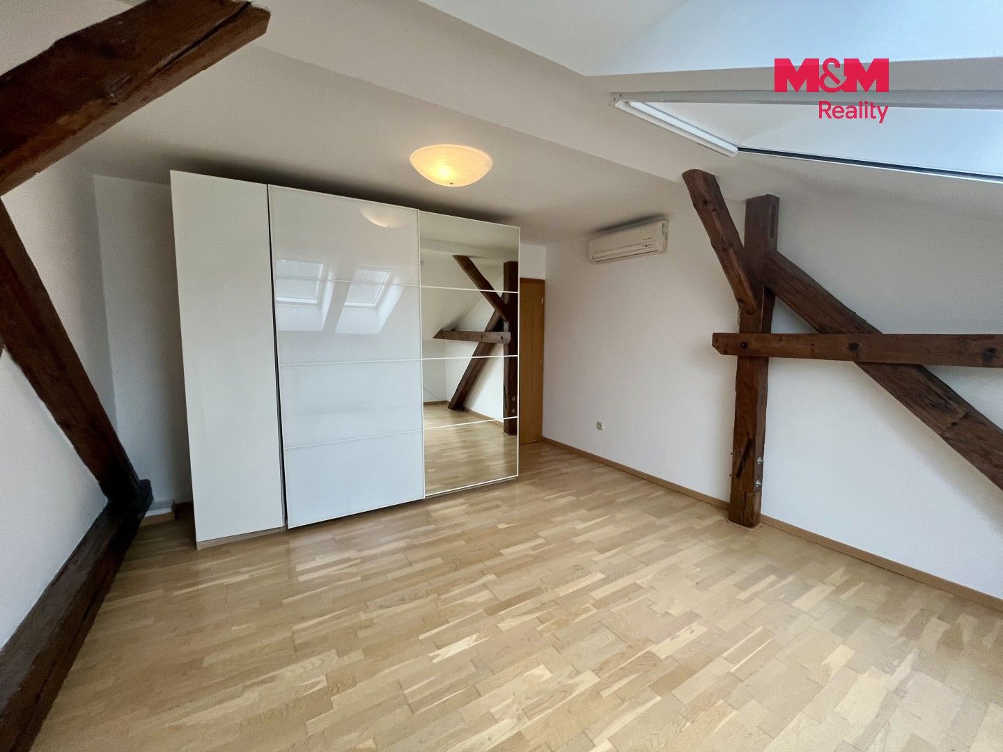 Pronájem bytu 3+1 123 m² - foto 4