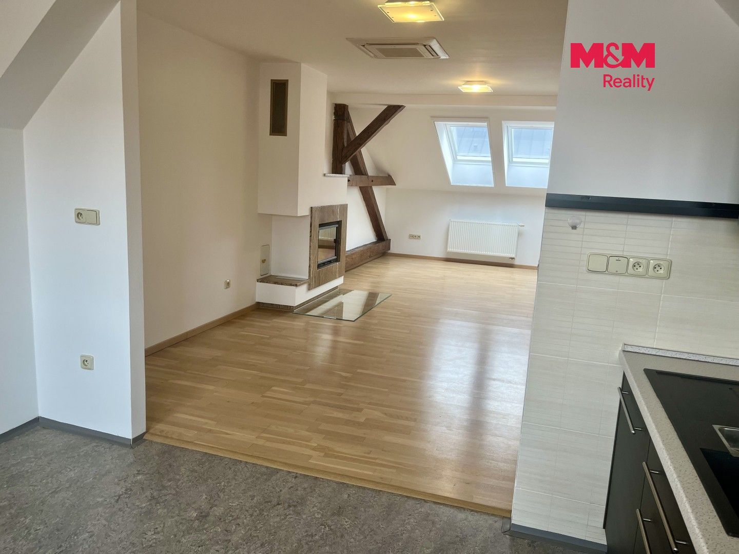 Pronájem bytu 3+1 123 m² - foto 14