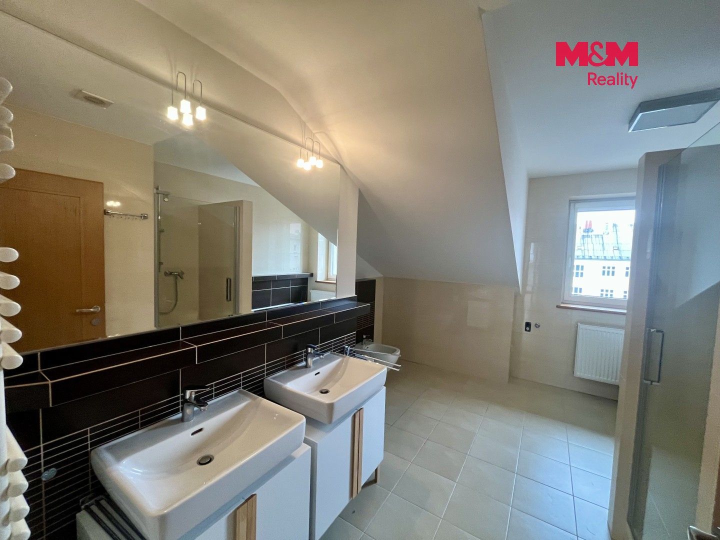 Pronájem bytu 3+1 123 m² - foto 19