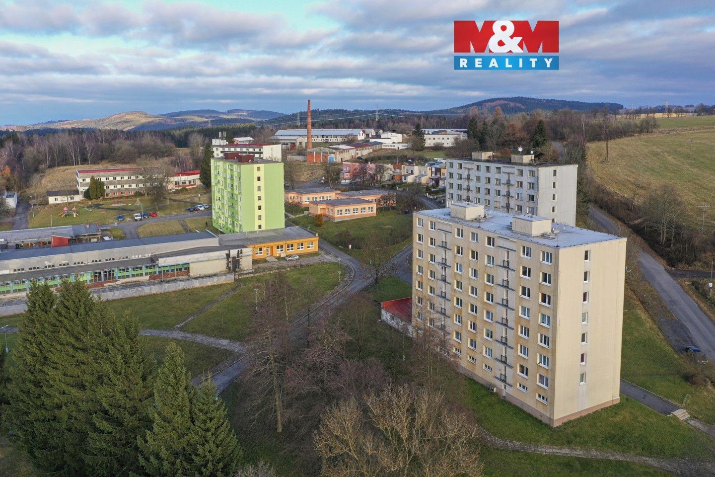 Pronájem bytu 4+1 80 m² - foto 1