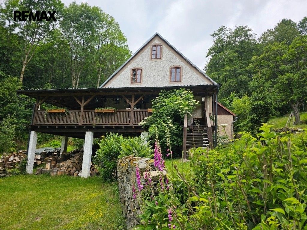 Prodej domu 300 m² - foto 2