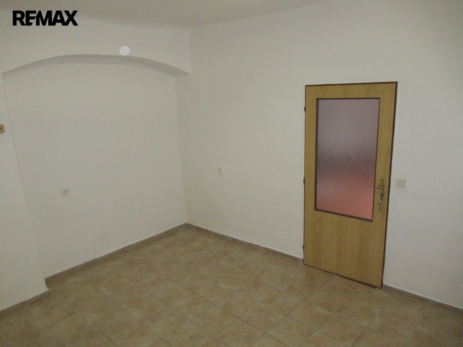 Pronájem komerčního prostoru 69 m² - foto 5