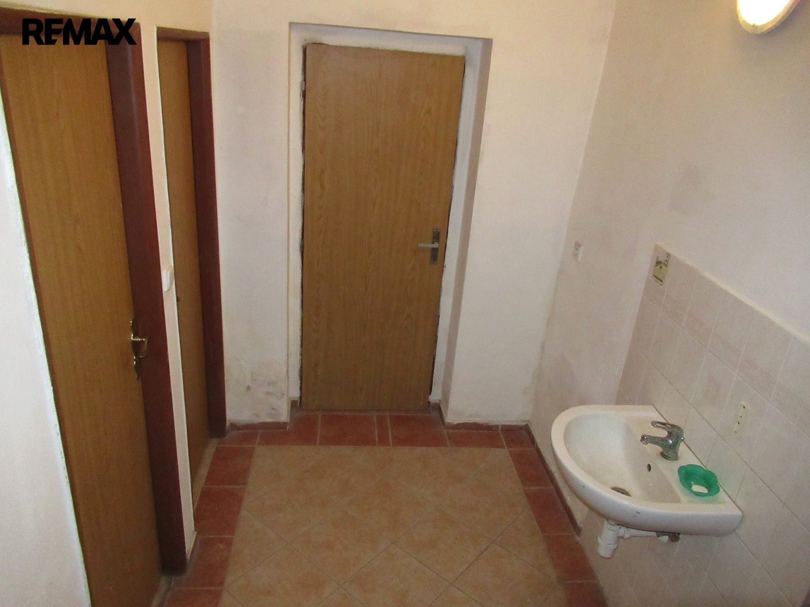 Pronájem komerčního prostoru 69 m² - foto 6