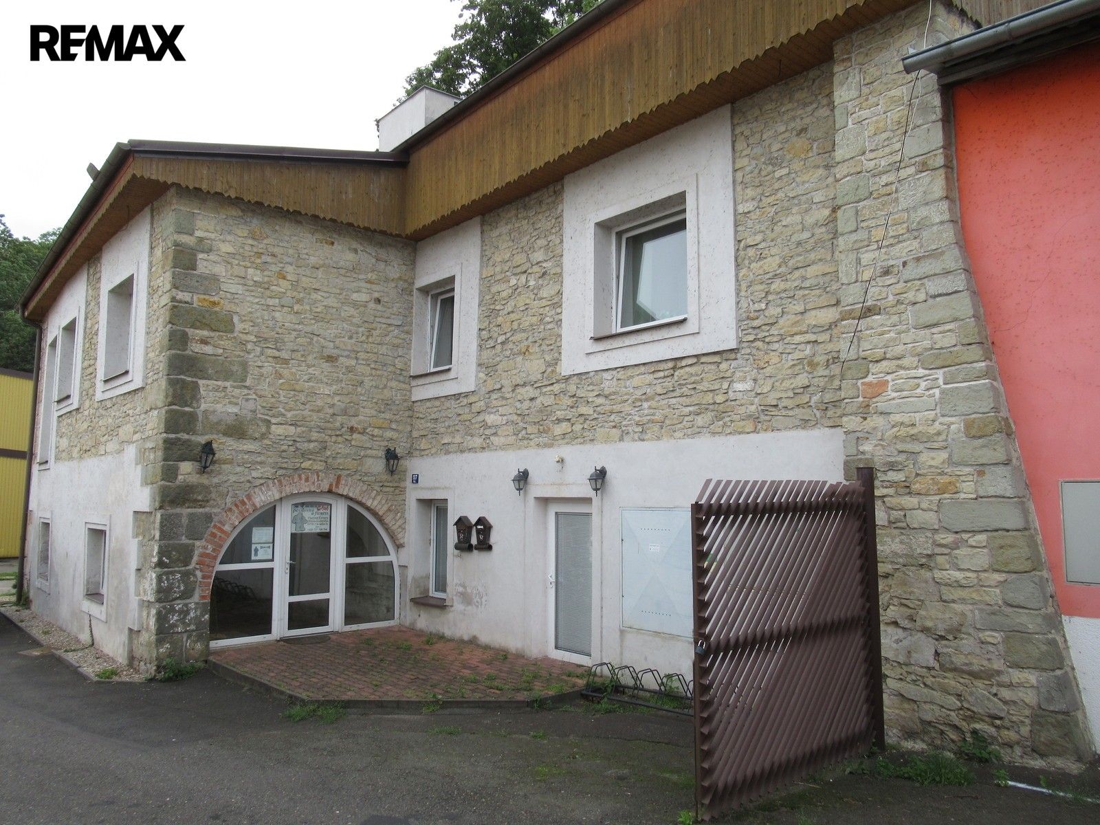 Pronájem komerčního prostoru 69 m² - foto 7