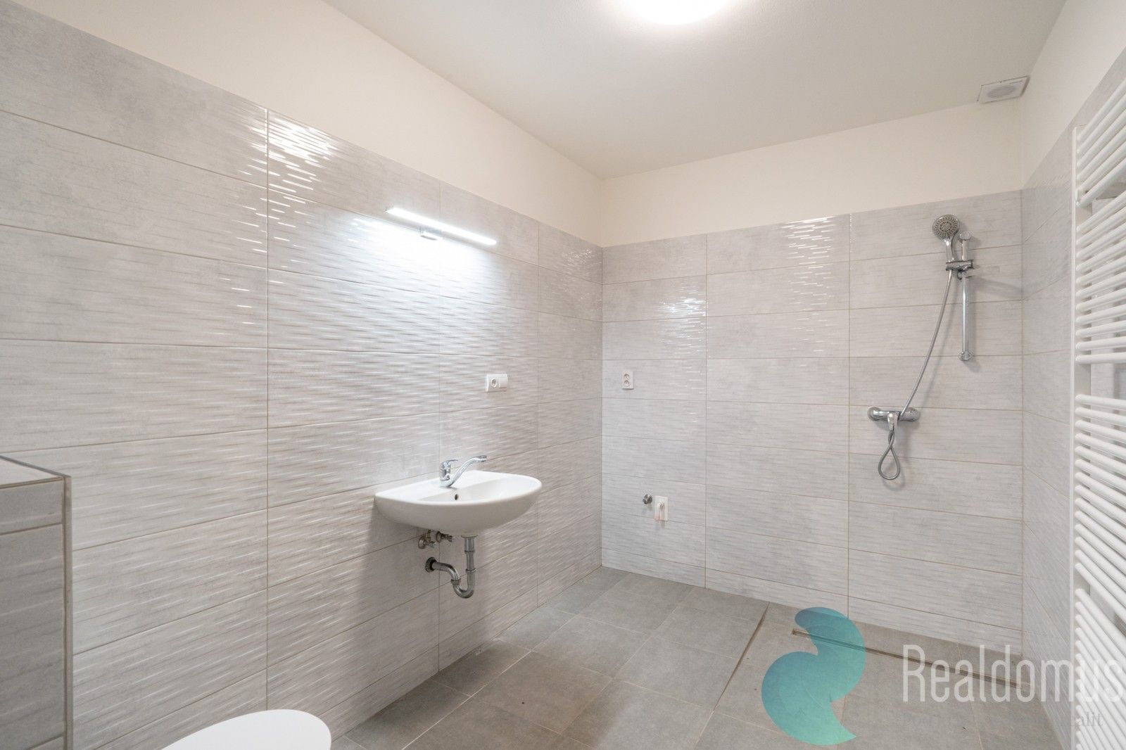 Prodej nemovitosti 1325 m² - foto 11
