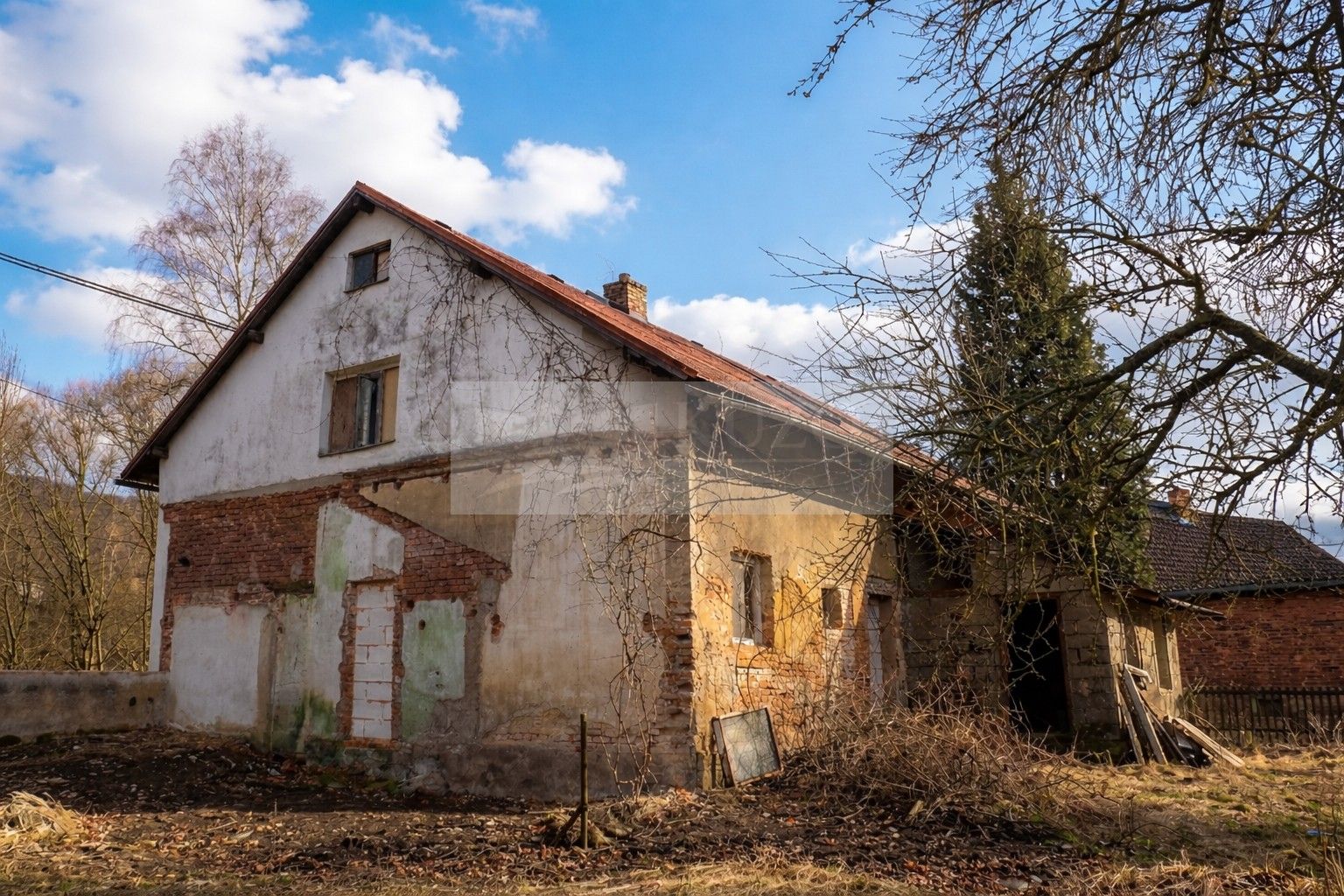 Prodej domu 250 m² - foto 2
