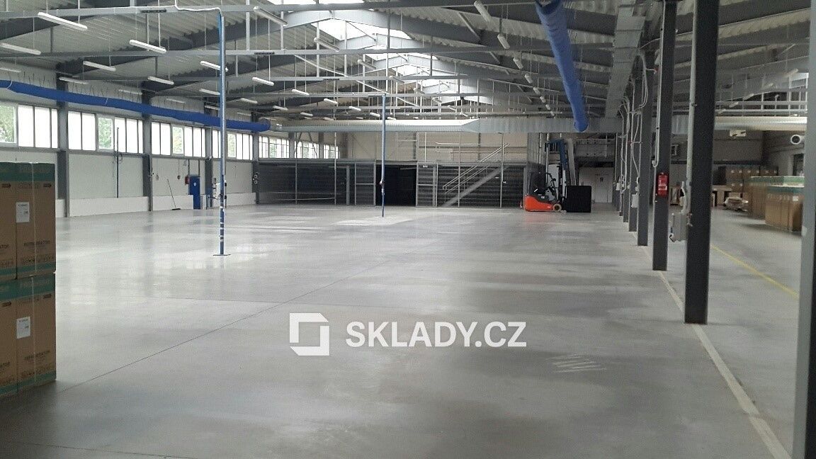 Prodej komerčního prostoru 4357 m² - foto 3