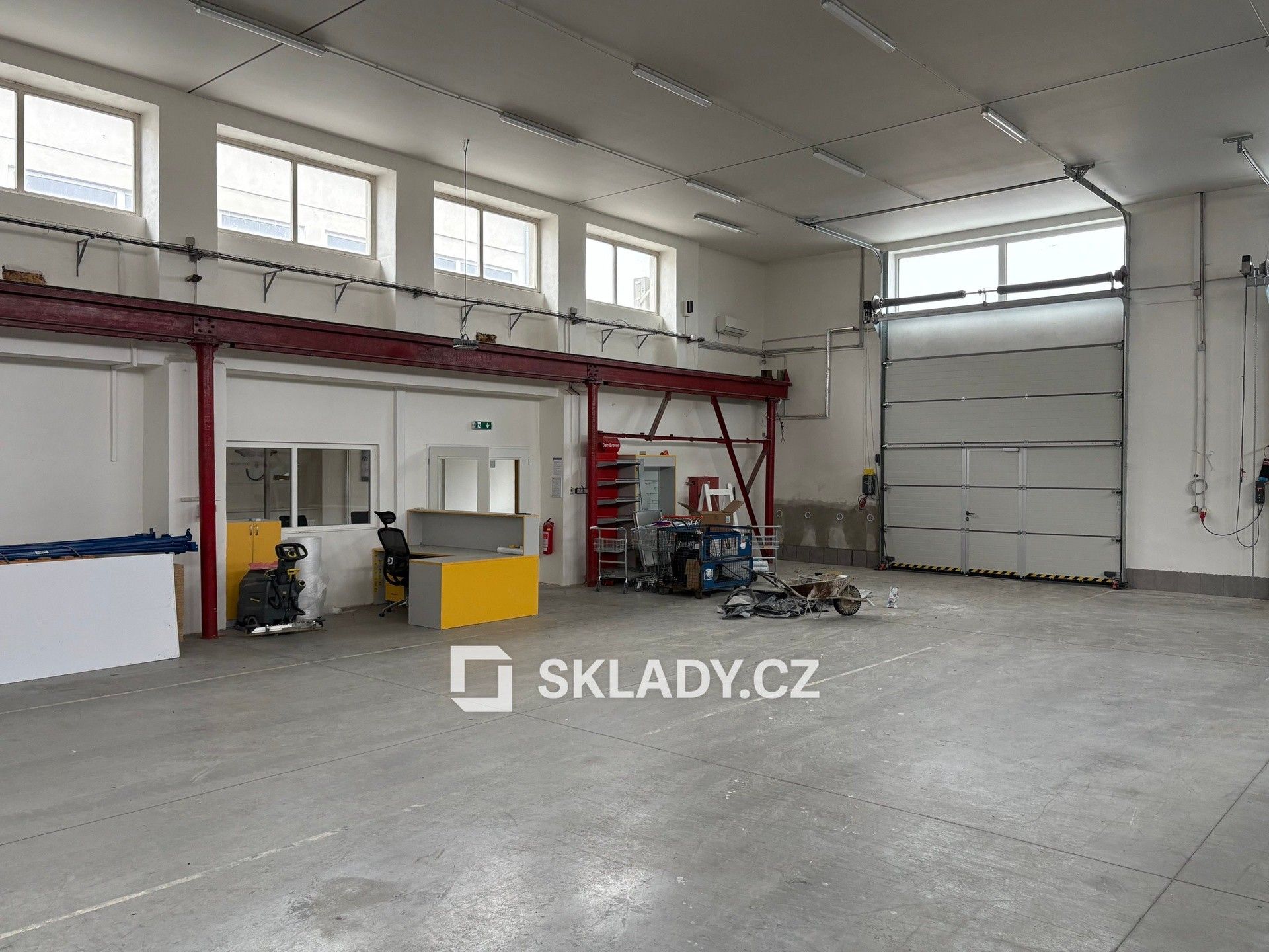 Pronájem komerčního prostoru 730 m² - foto 8
