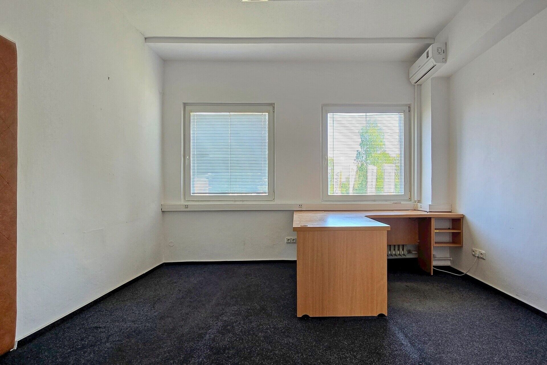Pronájem komerčního prostoru 15 m² - foto 11