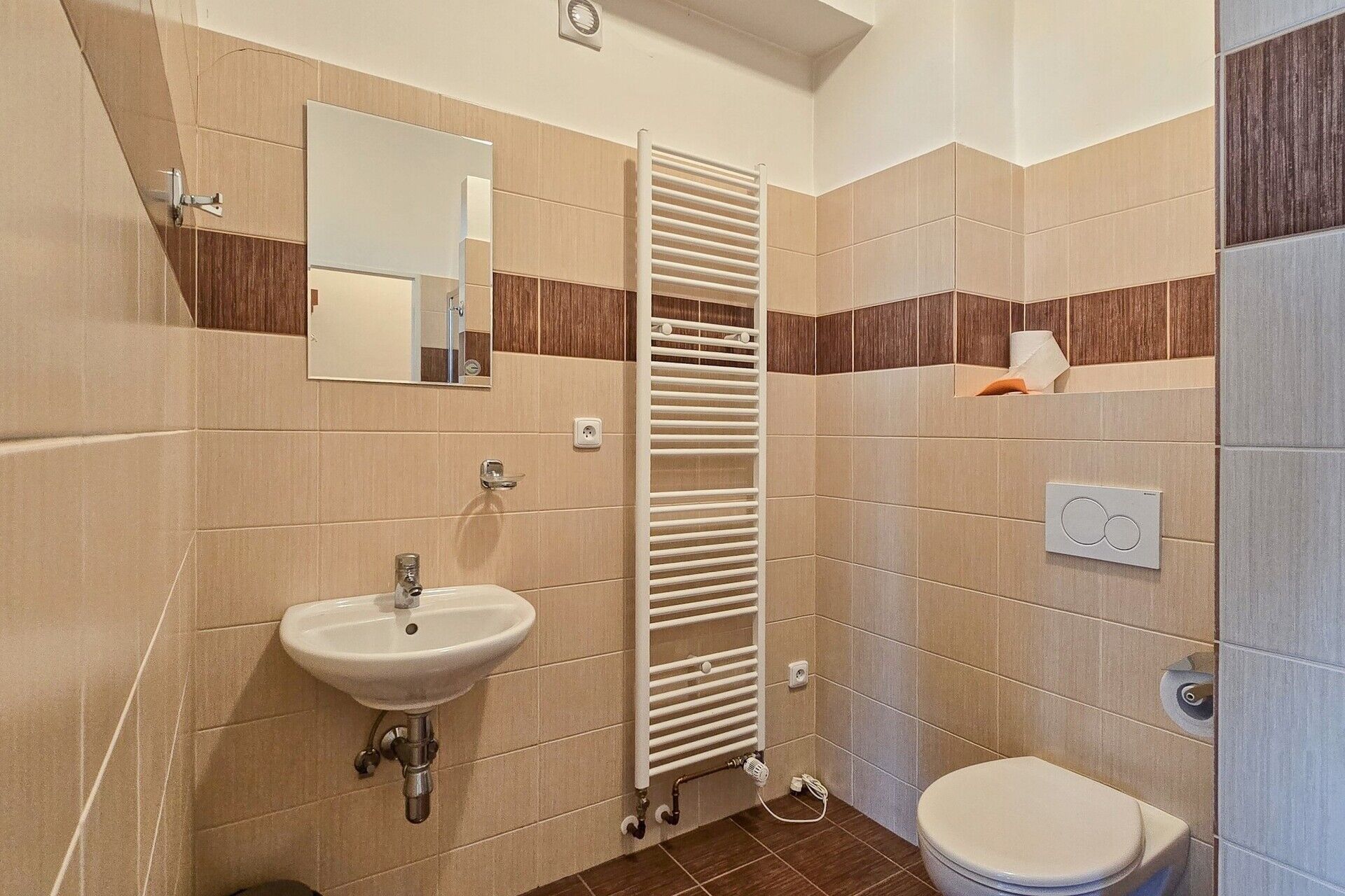 Pronájem komerčního prostoru 15 m² - foto 12