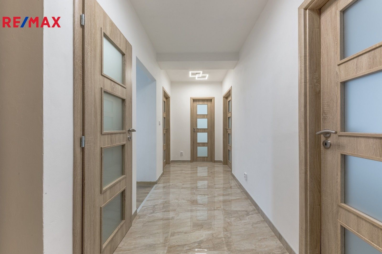 Pronájem bytu 3+1 80 m² - foto 10