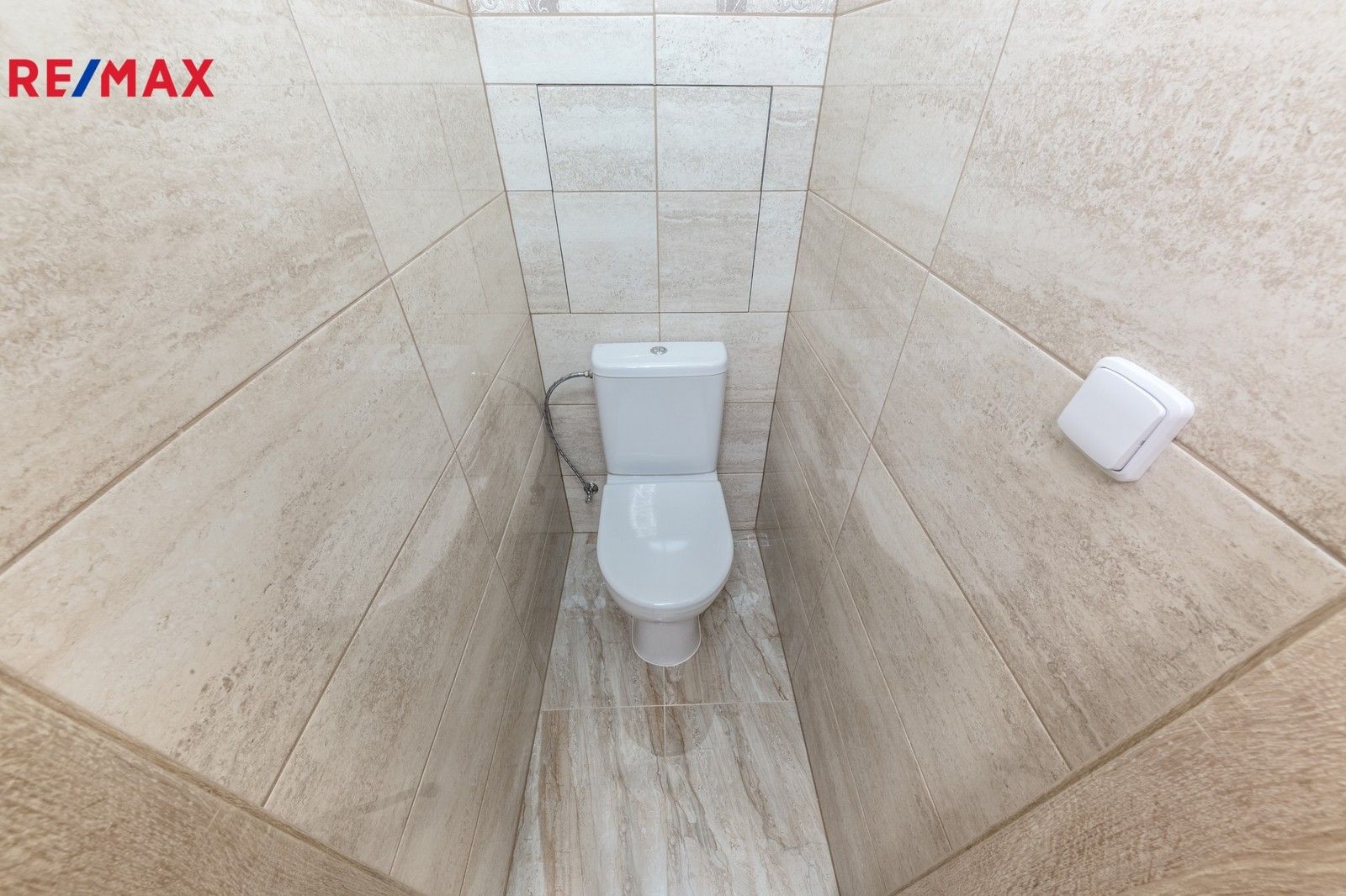 Pronájem bytu 3+1 80 m² - foto 15